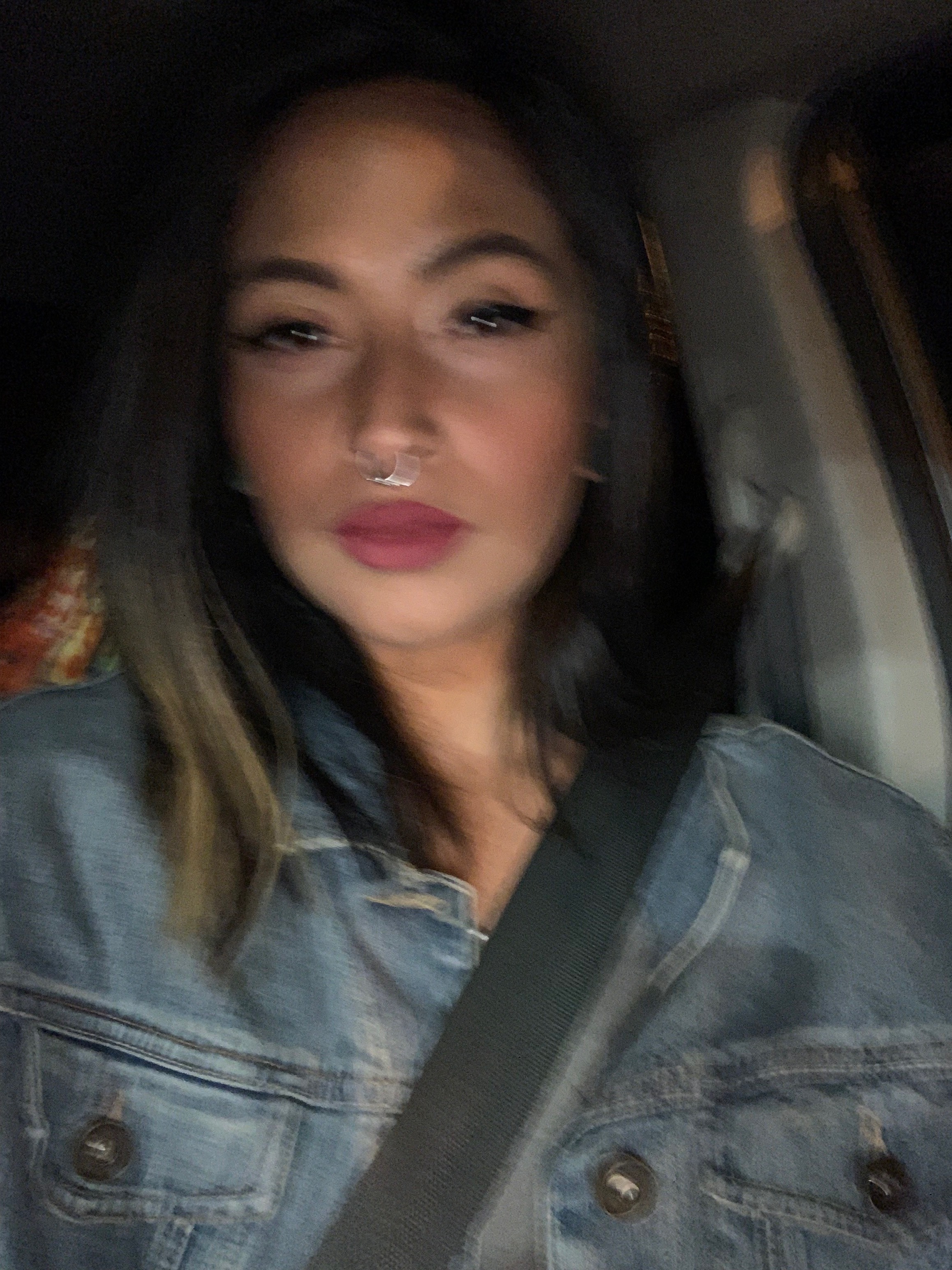 xoariel onlyfans - anne lee greene annie with two pussies