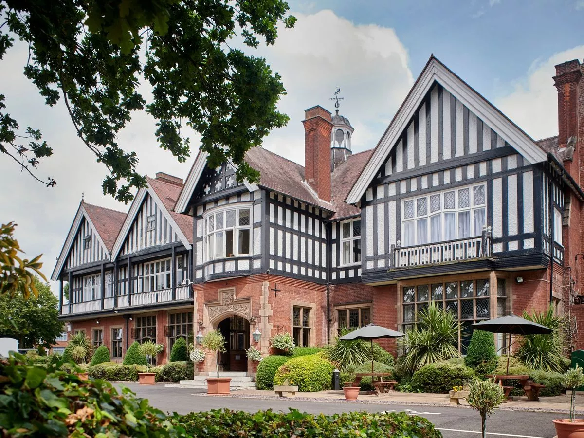 antonia zamora recommends amber chase hotel anthony aborde add amber chase hotel photo