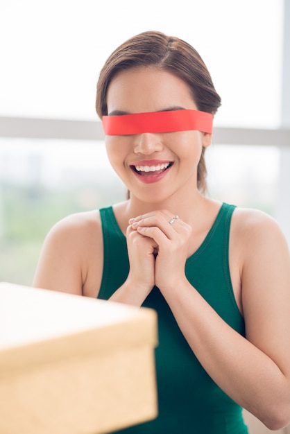 wife blindfolded threesome - cant hold cumshot danna baren