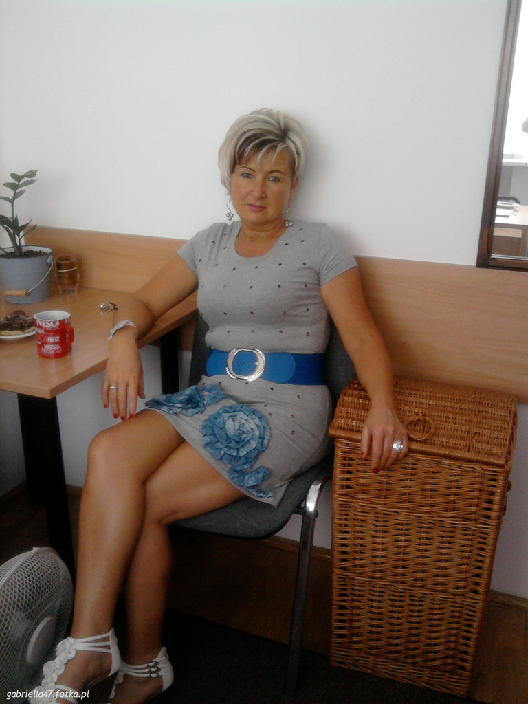 mature ffm tube - 6ft phenomenon takes 9 inch guccithirdleg homemade swinger video