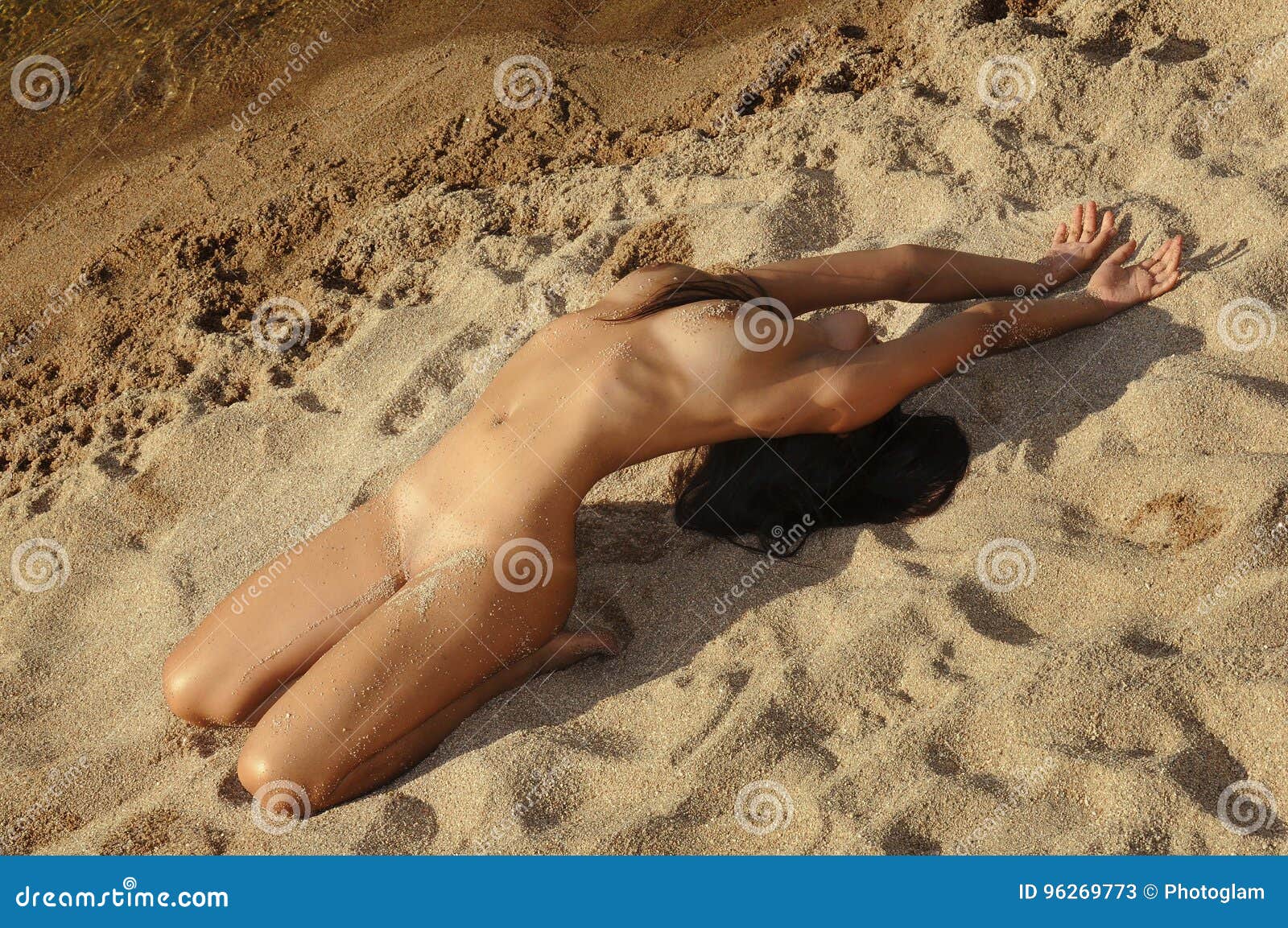 derick whitmore like the sand naked photo amanda wever recommends the sand naked pic