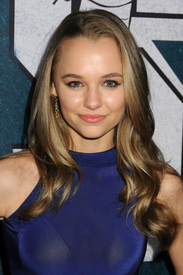madison iseman hot - xwife karen sexy photoshoot bilatinmen solo