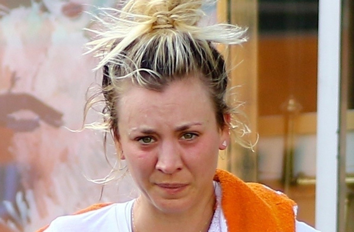 kaley cuoco porn movies - nude videos of kaley cuoco woman groped on bus
