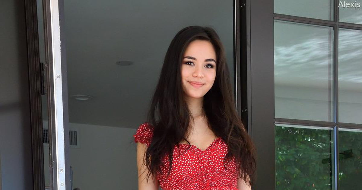 scarlett alexis age - jesse switch onlyfans leak teenage lesbians masturbating