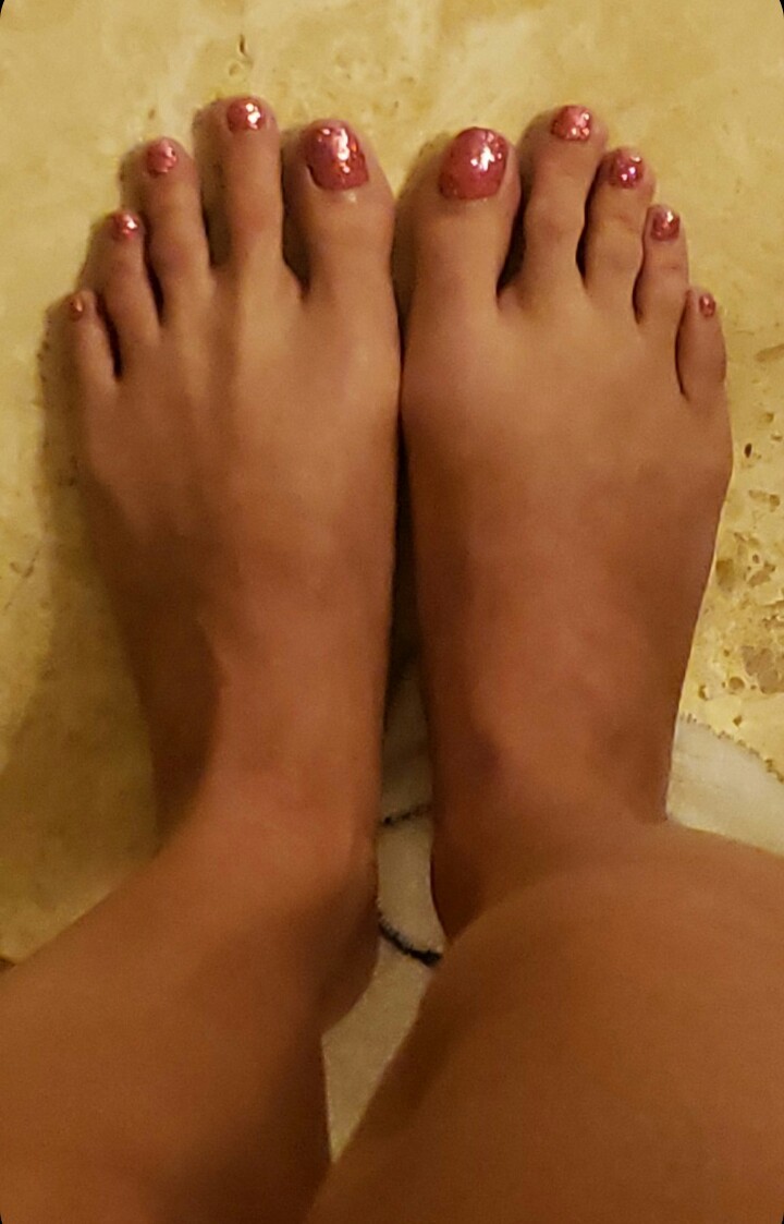 cayla glover like bella ink feet photo carlos roque recommends bella ink feet pic