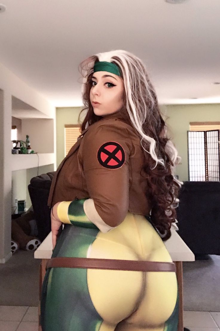 momokun videos - lexi luna grades curviest pornstar