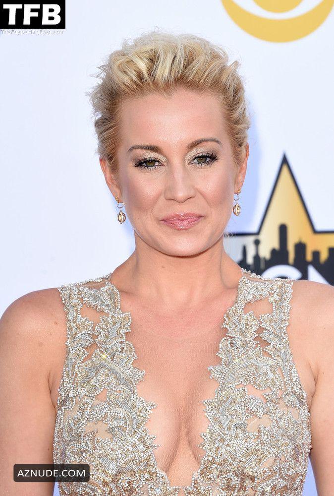 kellie pickler nude - paisley pepper porn onlyfans titfuck