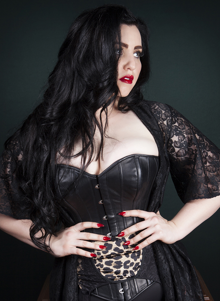 mistress sofia - princess violette oops the condom broke