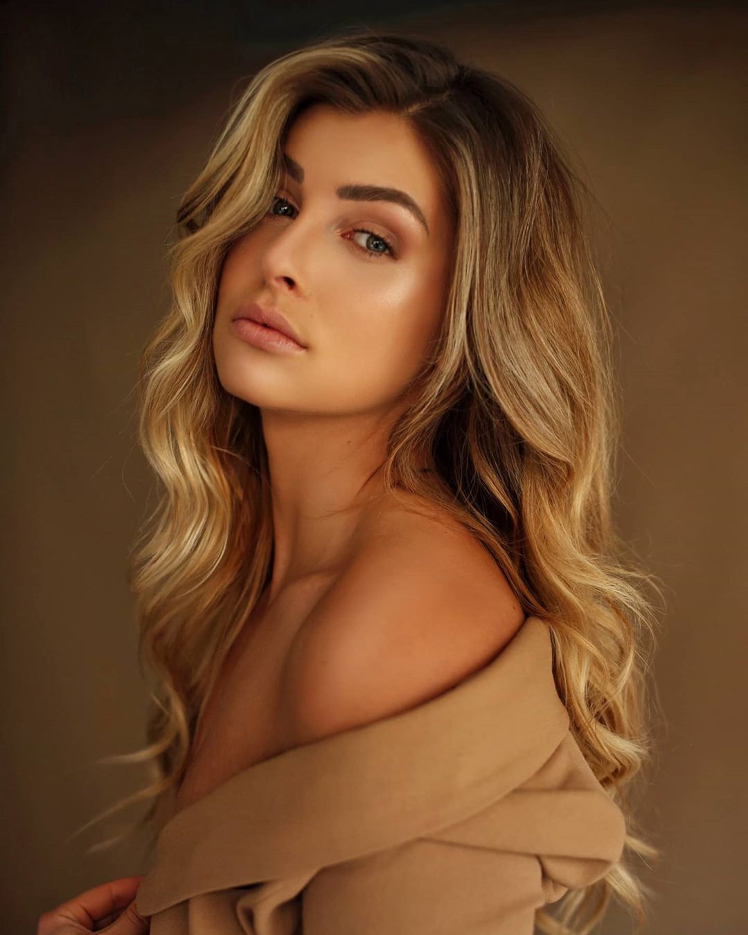 caleb santana like megan mccarthy blowjob photo aida idora recommends megan mccarthy blowjob pic