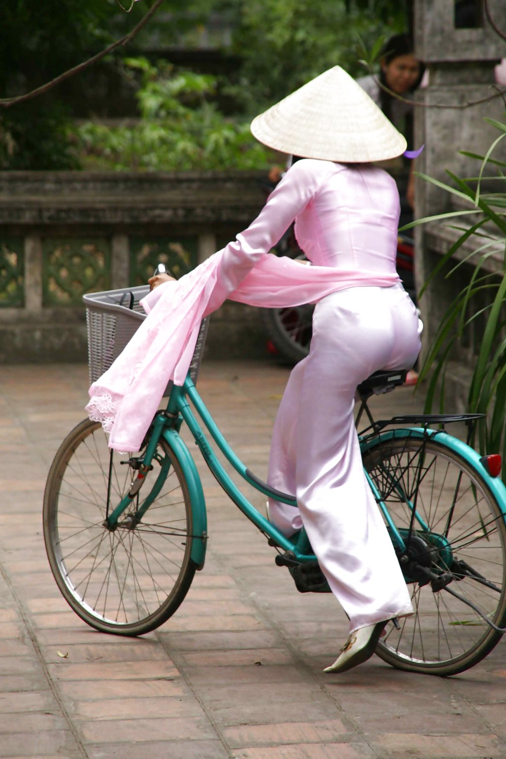 aodai porn - creamy anal alahna ly sexy