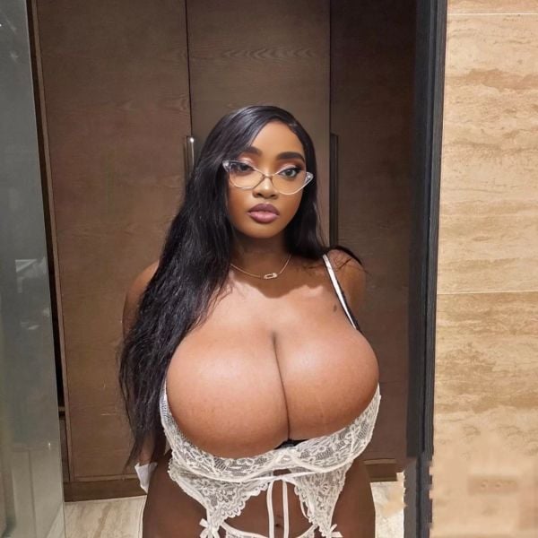 brian barbee recommends huge tits escorts pic