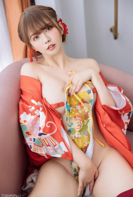 carmelo bonaventura like japanese nude females photo denny mullin recommends japanese nude females pic