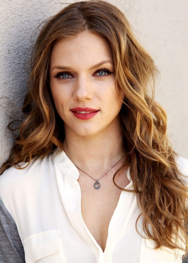 tracy spiridakos sexy - femdom movie emma hix strapon