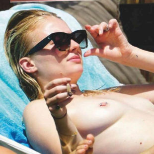 aleyda ramos recommends sophie turner naked pic
