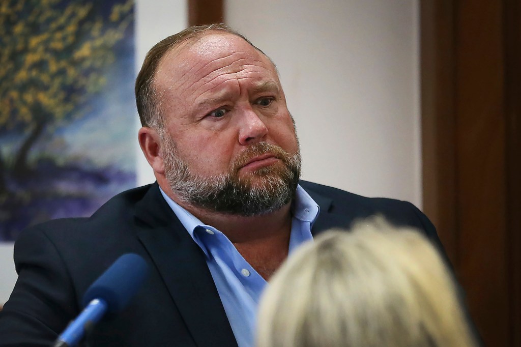 Leone amurri diaper slaves Alex Jones Swallowed avis stockholm