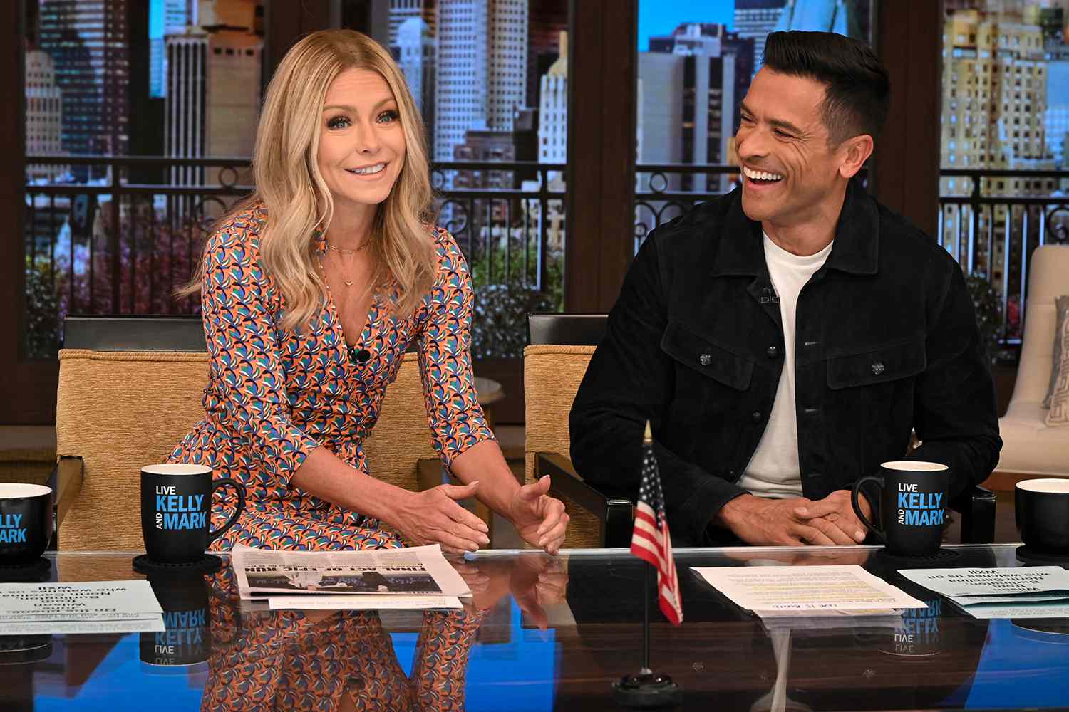 corazon magat like kelly ripa nude photos photo crista farley recommends kelly ripa nude photos pic