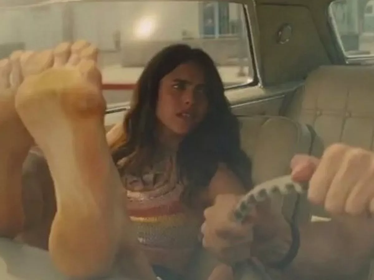 billy strachan recommends Latina Foot Fetish