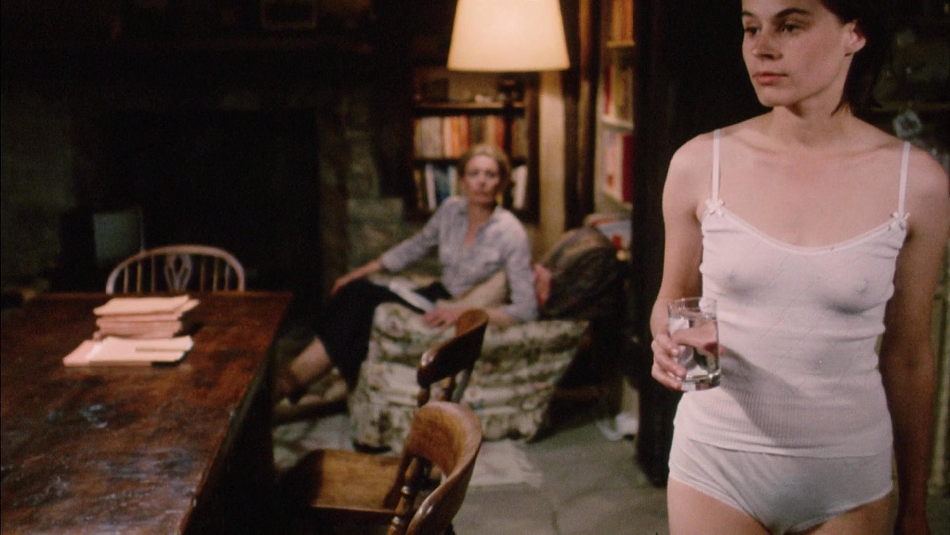carol vatcher recommends suzanna hamilton nude pic