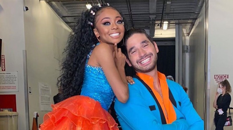 Queen patrona tits with porn Skai Jackson Twerking with piss