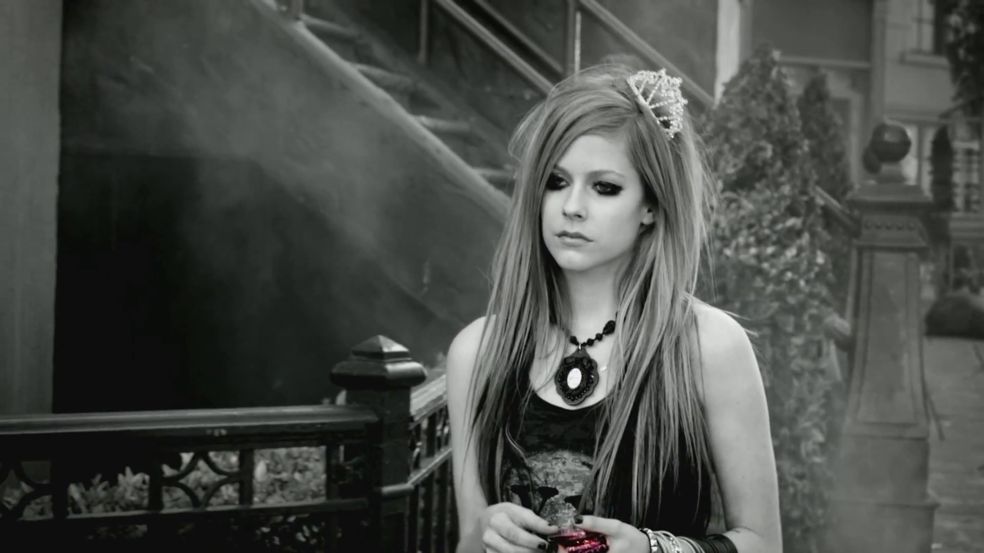 becca perlman recommends avril lavigne sextape brian shadwick add avril lavigne sextape photo