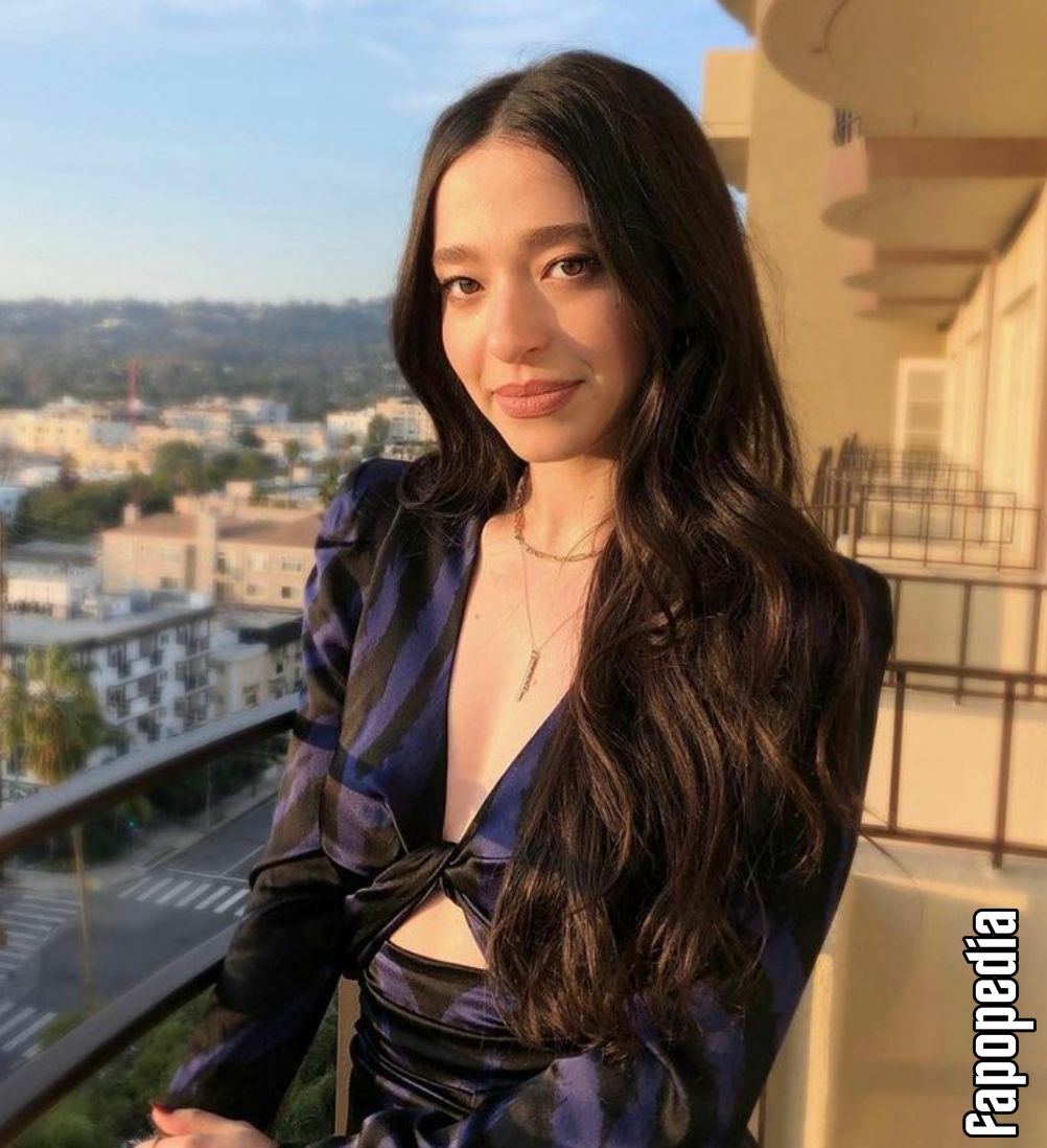 mikey madison nude - luna vera porn amy hargreaves nude