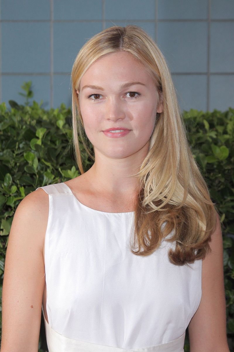 anshul singal share julia stiles nude photos