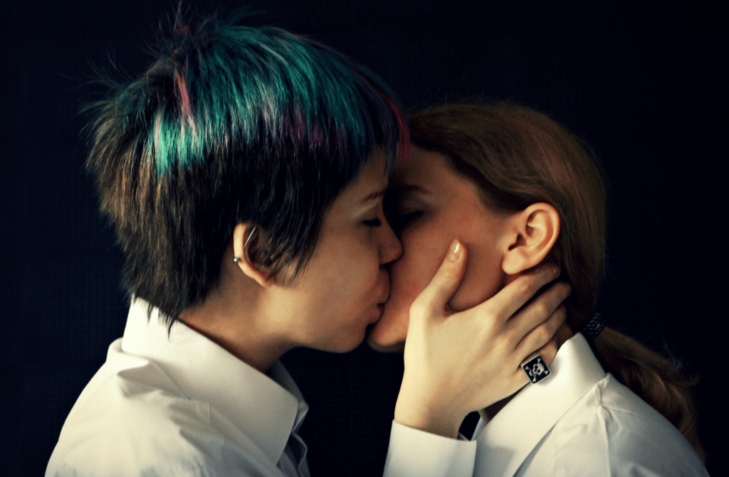 belinda cruz recommends oral lesbian videos pic