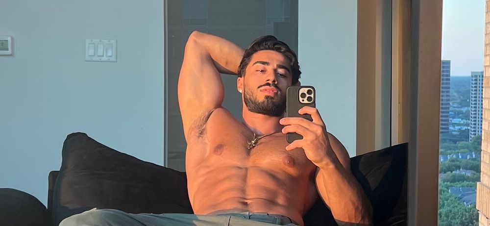 dawn grau recommends Mo Saffari Nudes