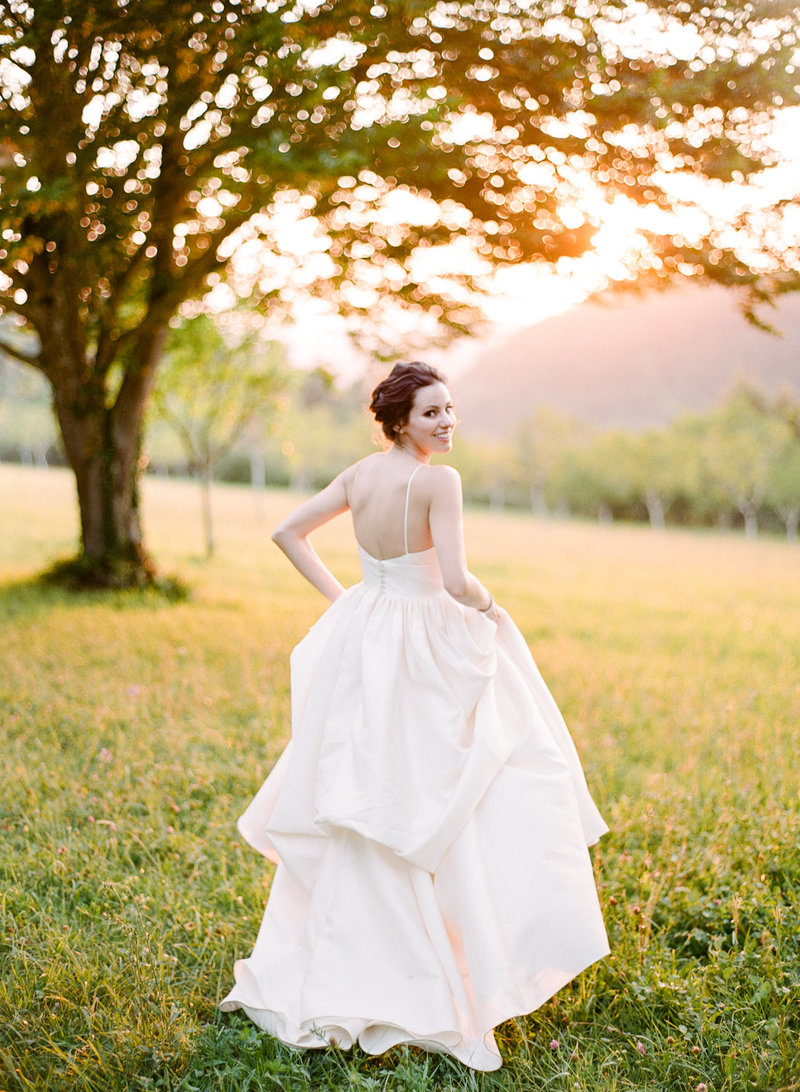 claudia murad like devouring gown photo ahmet cankaya recommends devouring gown pic