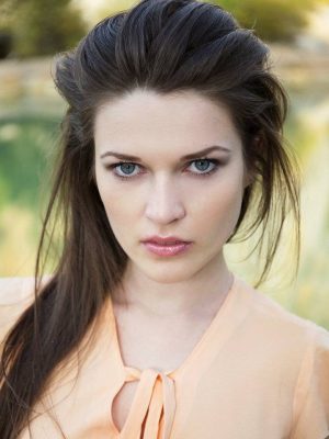 chris brinegar recommends Serena Wood