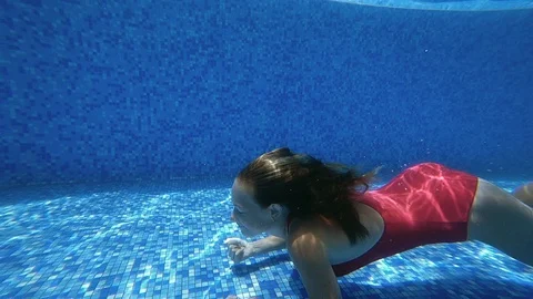 underwater creepshot tongue cum underwater creepshot