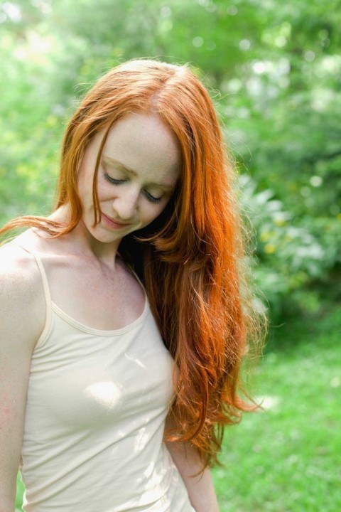 petite ginger porn - ginger nude selfie mompov busty