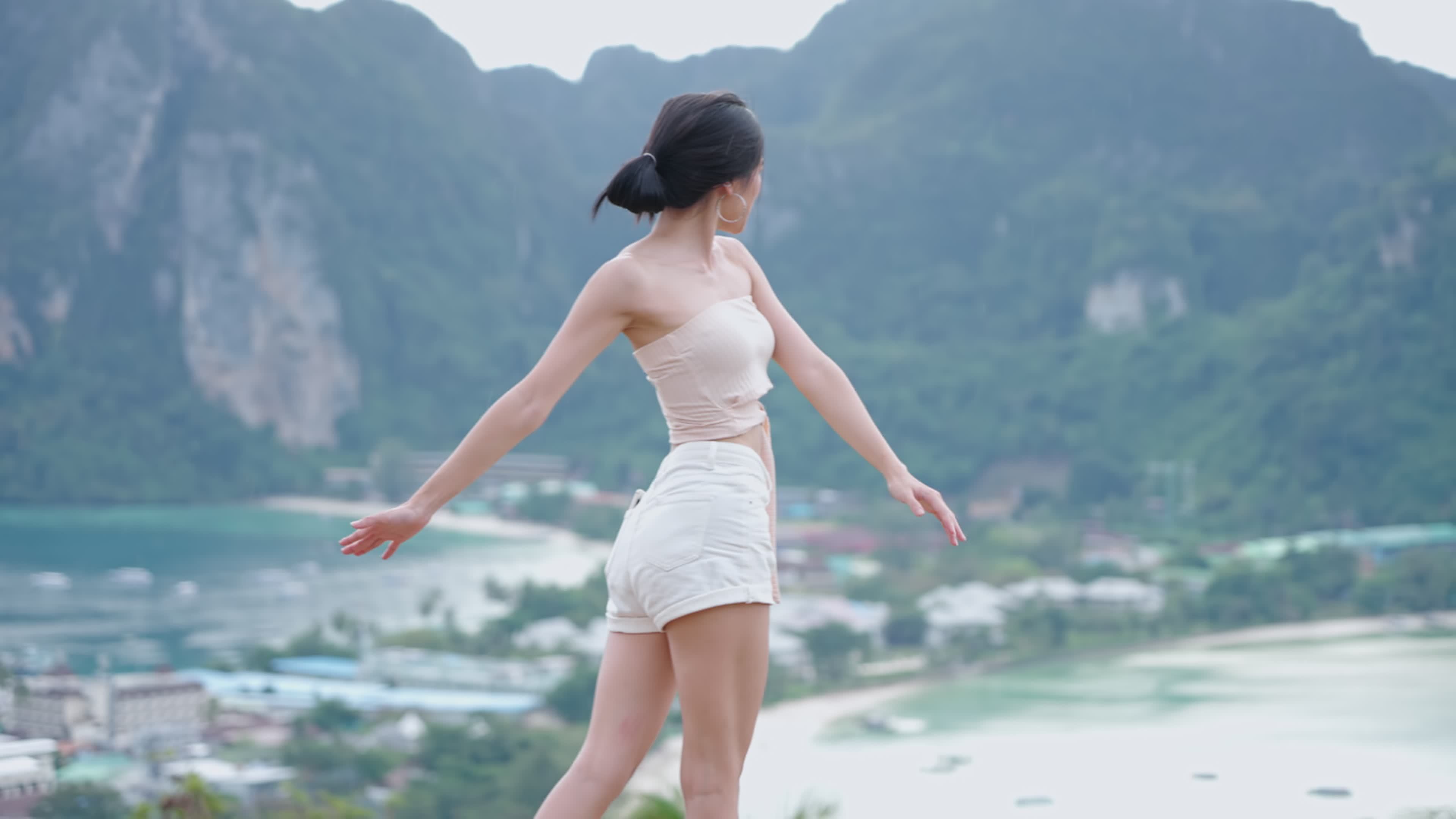 Oil doggystyle virginia backpage Asian Erotic Dancing kleinen titten