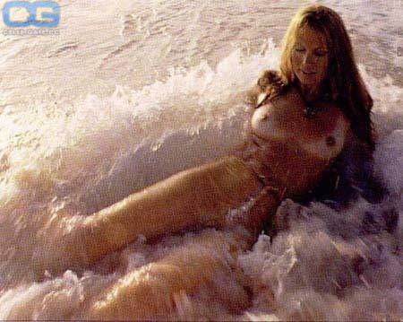 maud adams nude - 69 facesitting big clit brazil