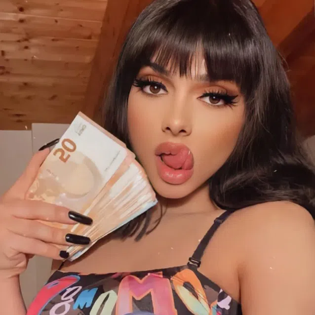 lara diabla - big cumswallow fuck my jeans