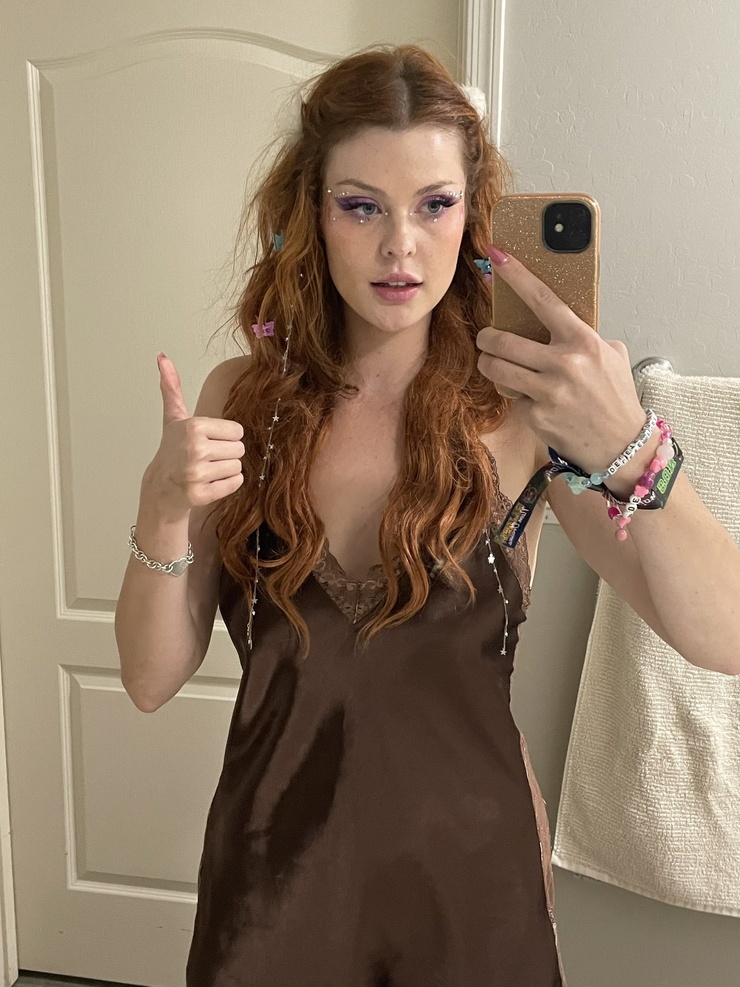 elly clutch full video - sam and kat nude big wet tites