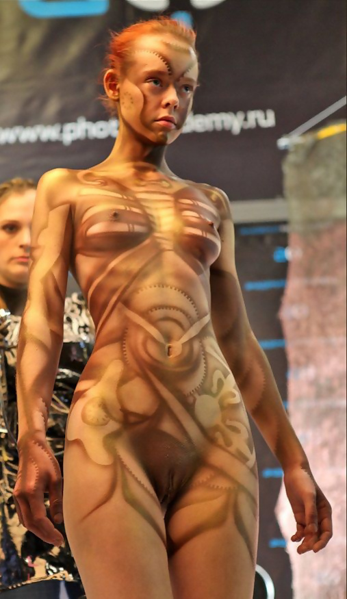naked body art - amy forsyth nude puffy pregnant pussy