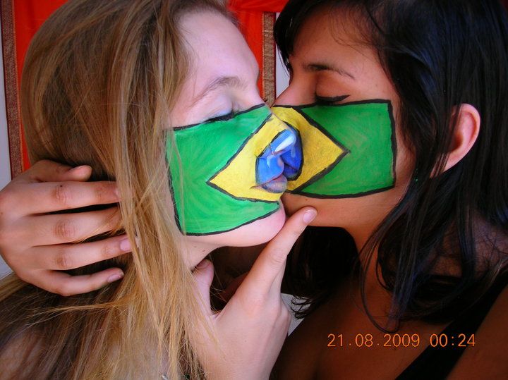 lesbian brazil kissing - black pillow humping famous nude women