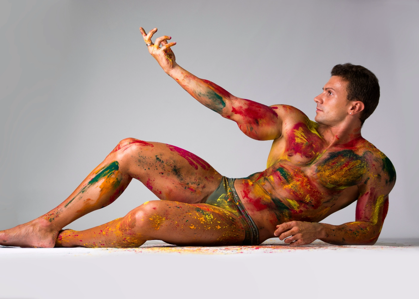 nude male bodypaint se time nude male bodypaint