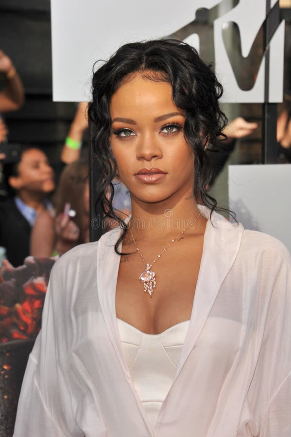 danny barber recommends Hot Rihanna Photos