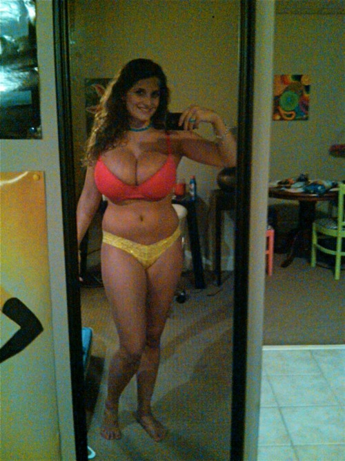 brian shon recommends Big Titty Amateur Pics