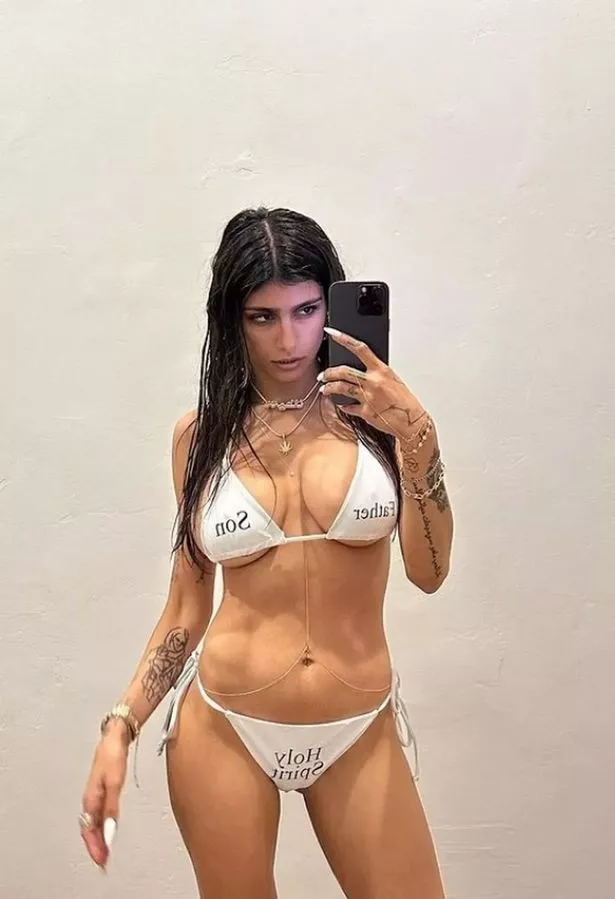 Top pics of ashley nicole ratliff's XXX archive christo stevens add photo