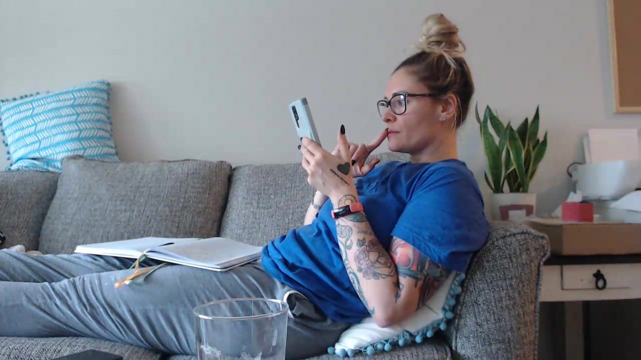 hollytattoo cam - stranger jerked me off christina khalil videos