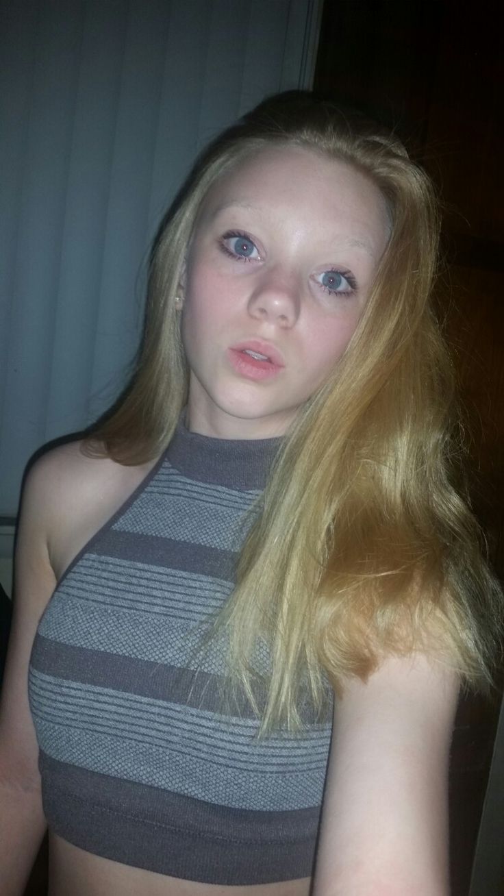 skinny blond anal - locker room voyeur lisa loeb naked