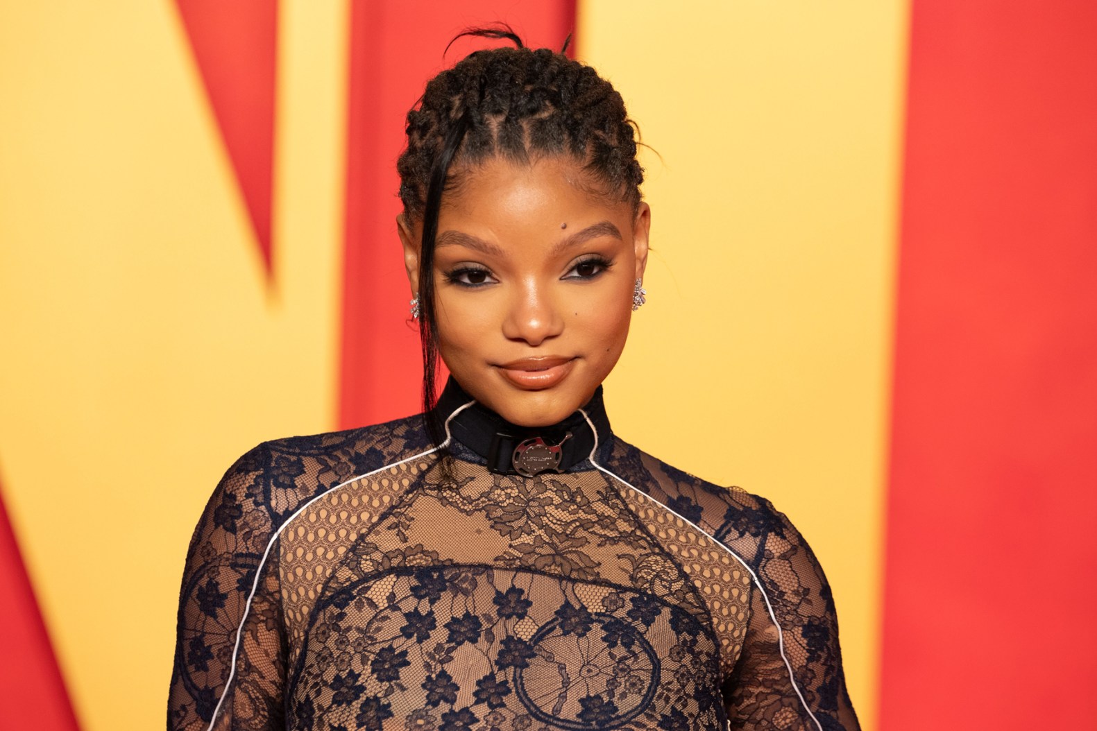 Best of pornos caseros hd cori shearer share halle bailey porn photos