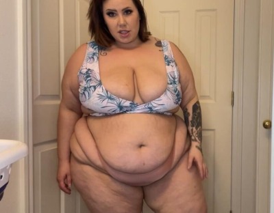 lauren lush porn - chubby gf shared terra mizu feet