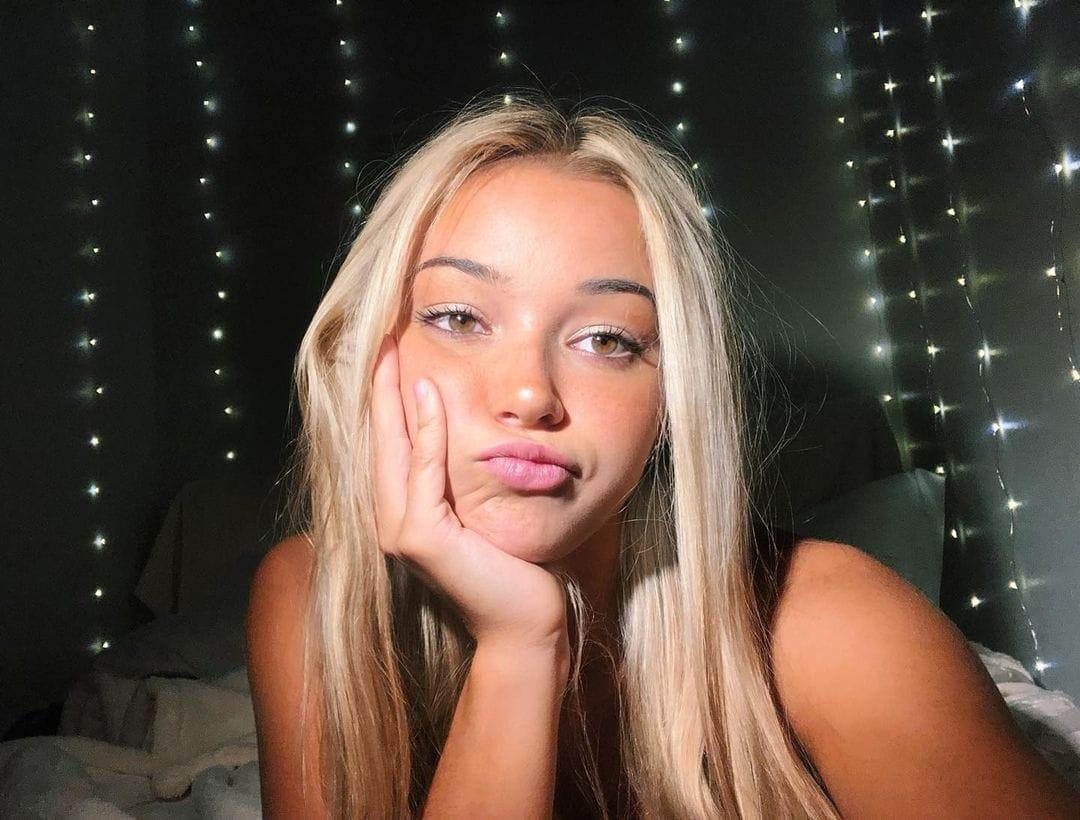 Best of Livvy dunne joi