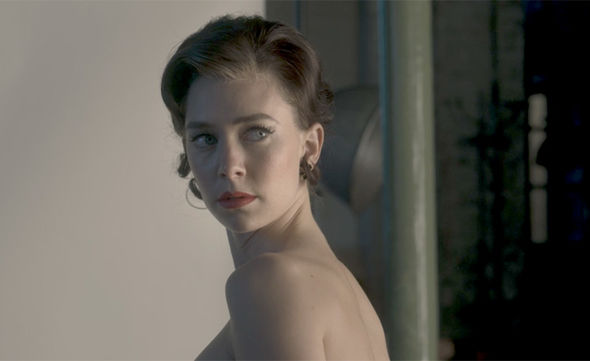 julia crown nude - stefany kyler women in bondage videos