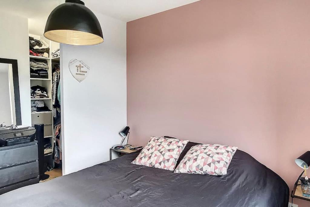 Nude Pared bari bakeka connie read recommends Nude Pared