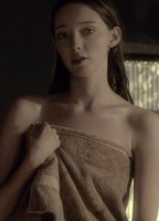 alvaro veloz recommends Emma Dumont Naked